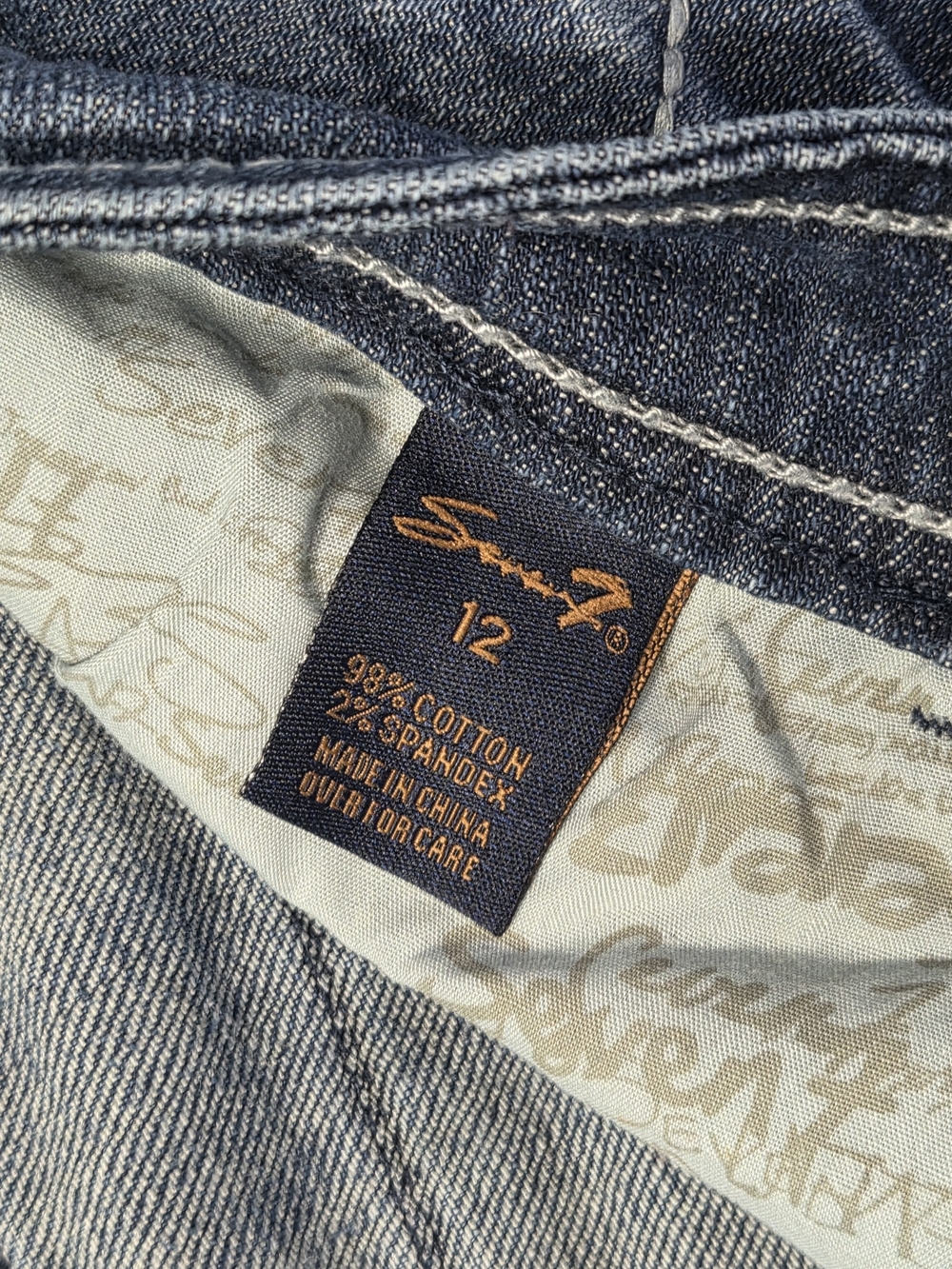 Seven7 Women's Blue Jeans Rhinestone Size 12 Boot Cut Medium Wash - Picture 11 of 14